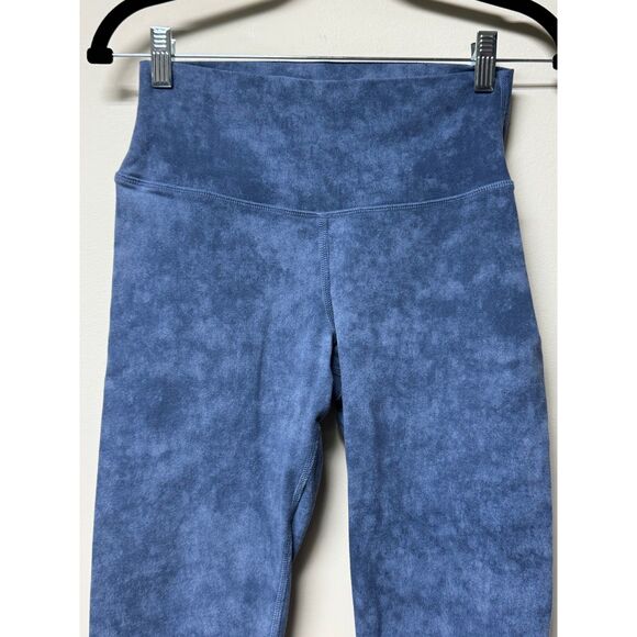 ALO High Waist Airbrush Legging in Denim Acid Wash, Sz S - Picture 3 of 9